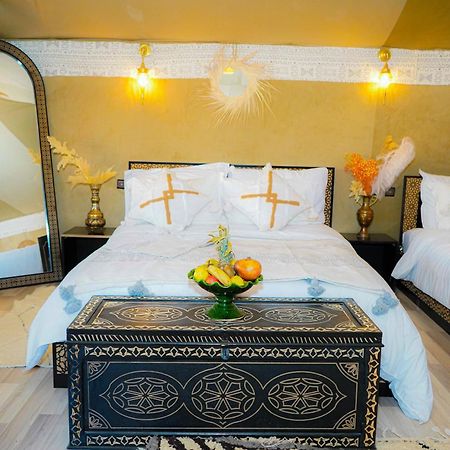 Young Luxury Camp 梅尔祖卡 外观 照片